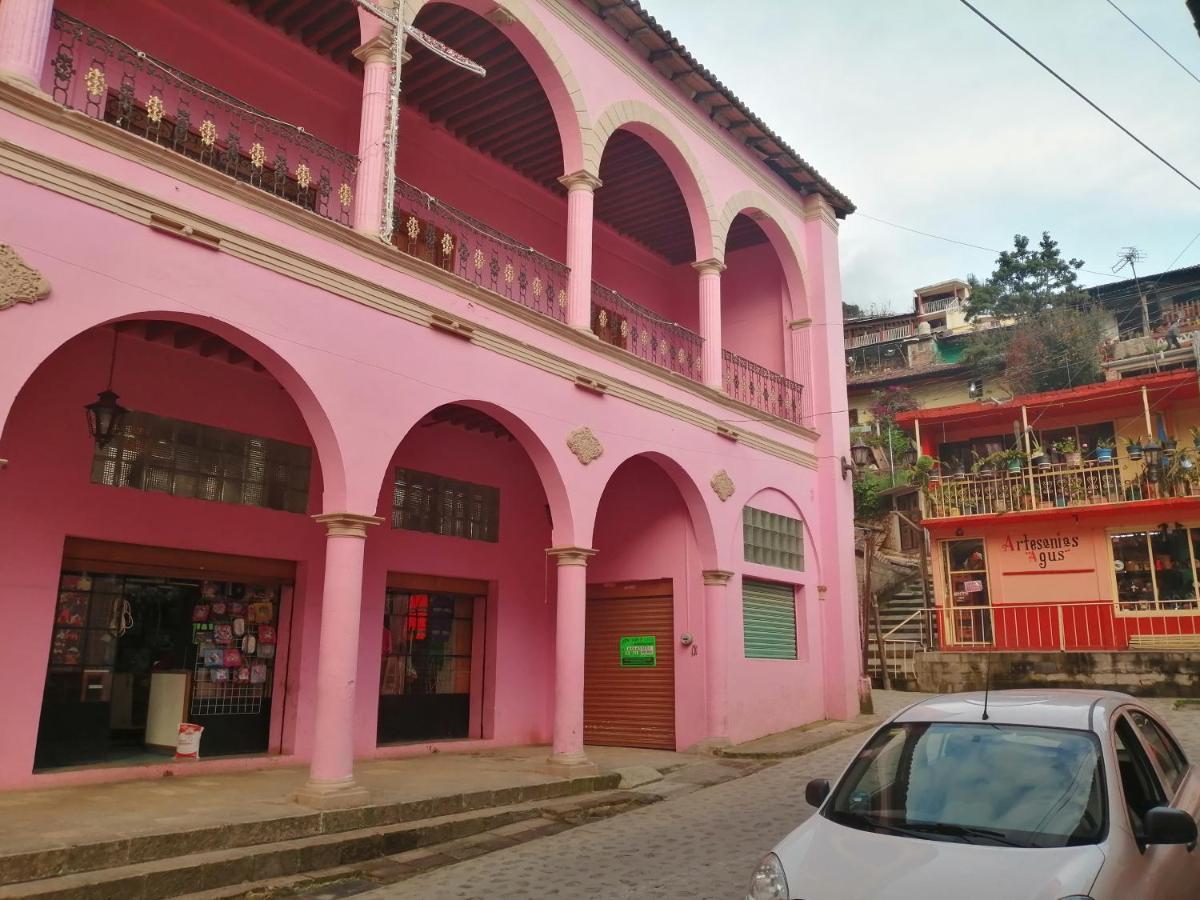 Hotel Jardin Mineral de Angangueo Bagian luar foto