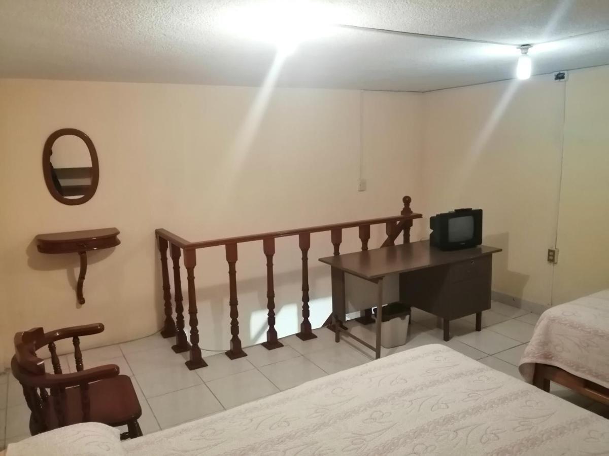 Hotel Jardin Mineral de Angangueo Bagian luar foto