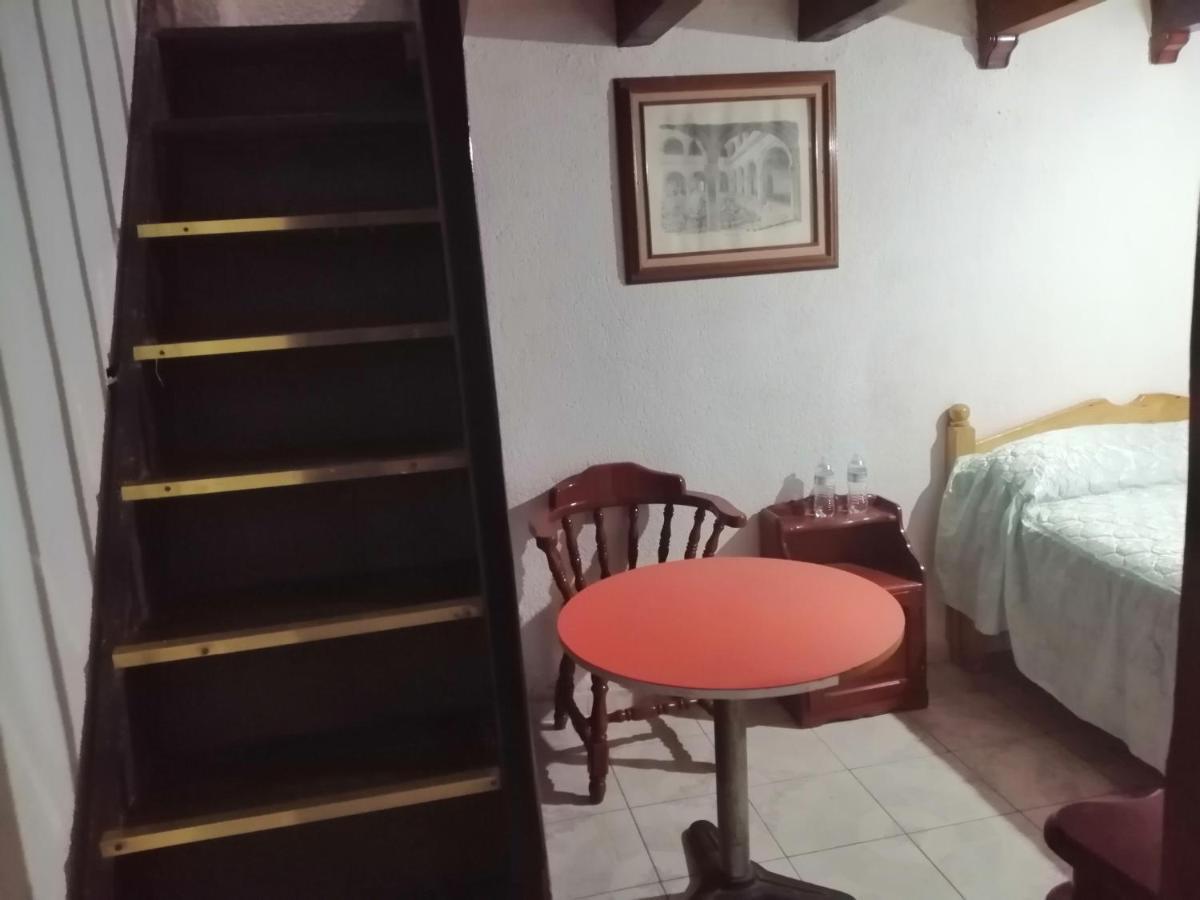 Hotel Jardin Mineral de Angangueo Bagian luar foto